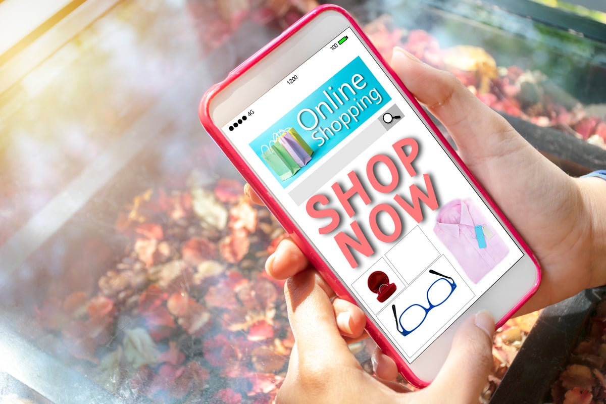 Online shopping concept. Women are buying online. Online Shopping Website on Smartphone.